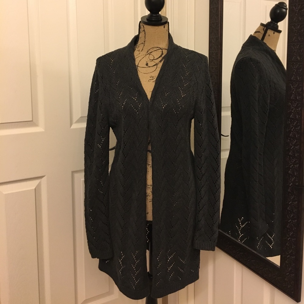 Women's long gray knit cardigan beautiful design