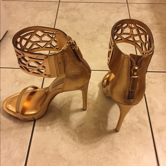 BCBG Max Azria Heels - Picture 2 of 3
