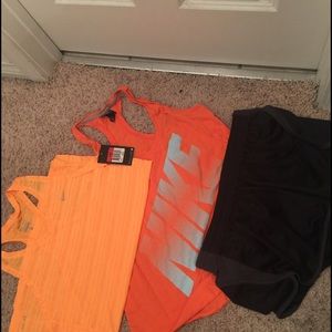 NIKE BUNDLE DEAL