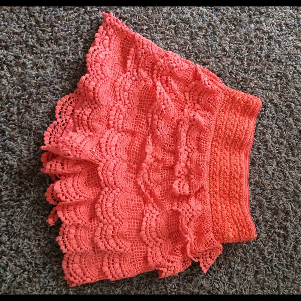 Coral lace Shorts