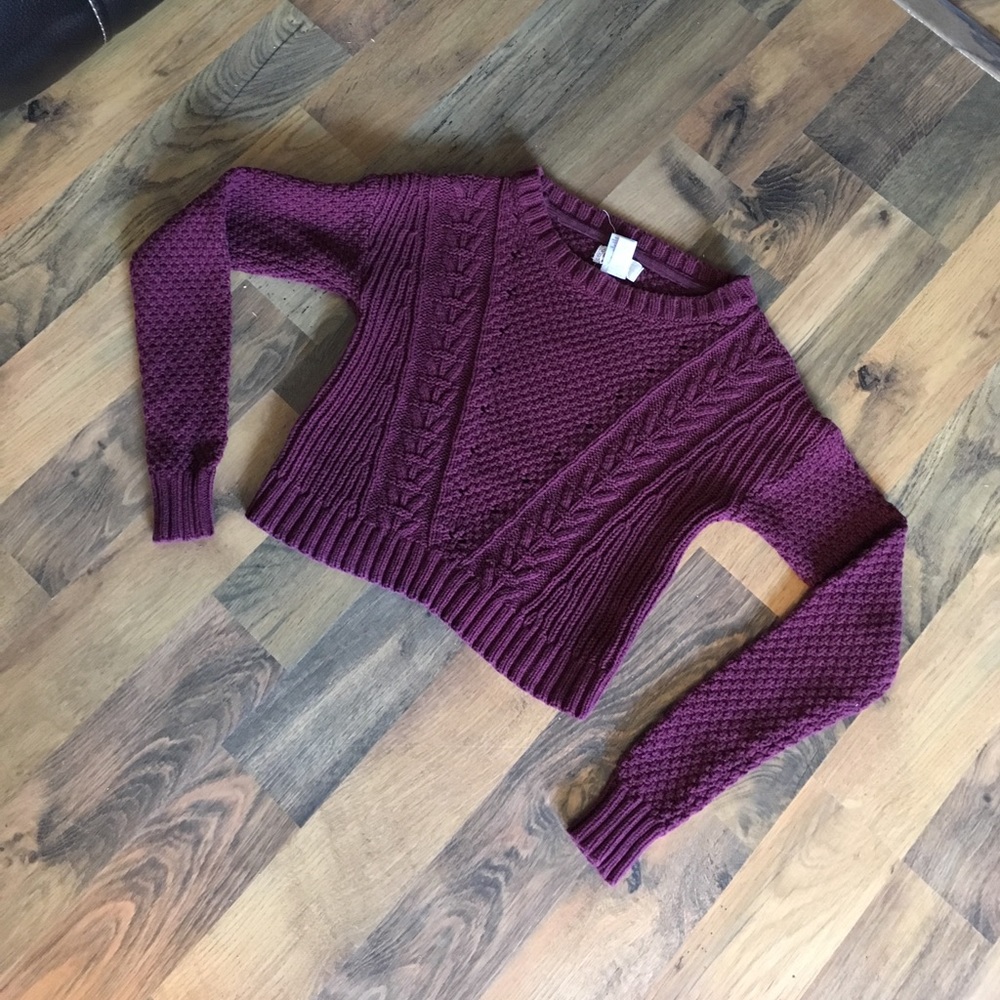 Knit long sleeve crop top