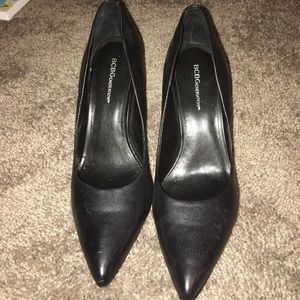 BCBG Generation black heels
