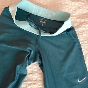 NIKE workout leggings