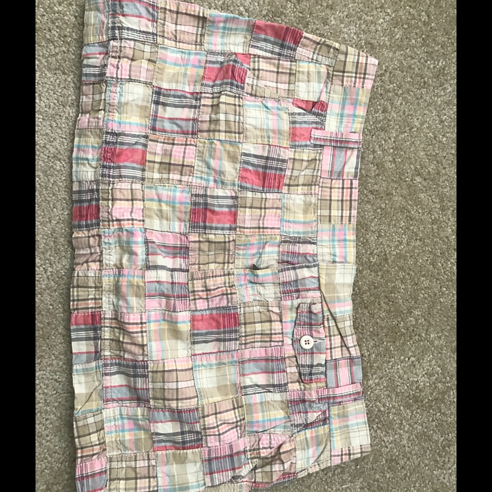 Multi-color, quilt... mini skirt...