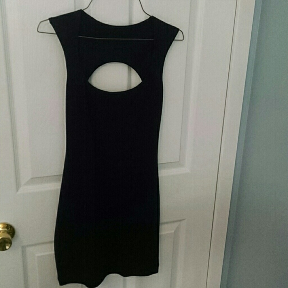 Bodycon black dress