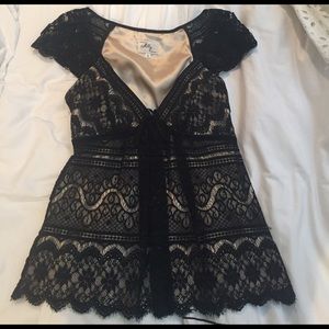 Miley black lace top