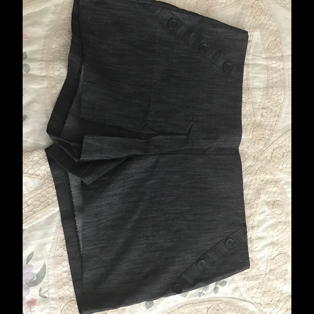 Gray shorts.. size 17/18
