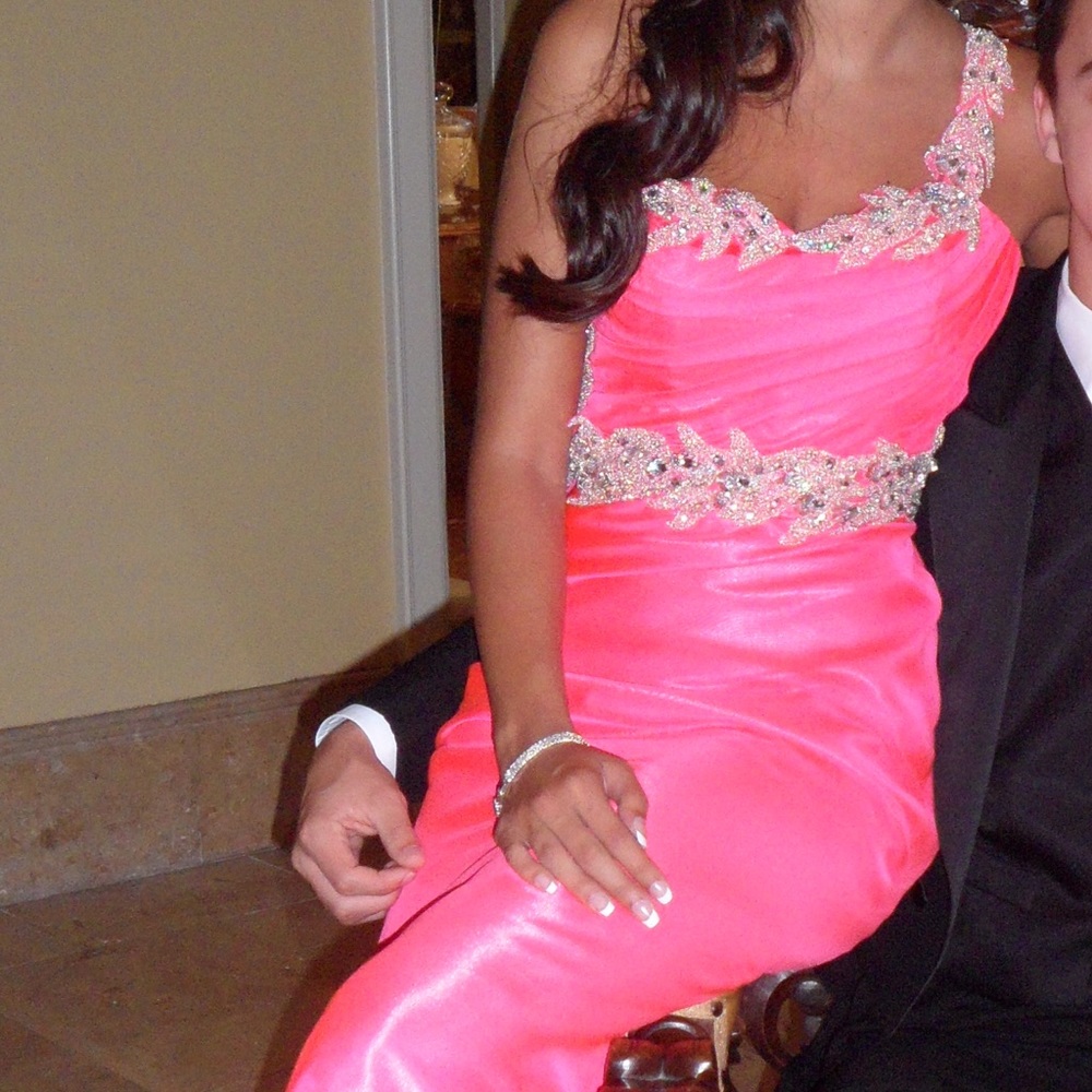 Elegant floor length prom dress