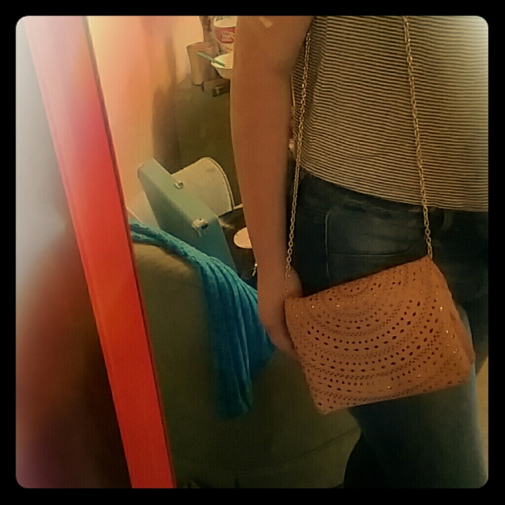Purse - Picture 2 of 4