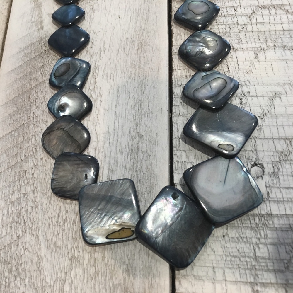 Shell ๐ look necklace - Picture 4 of 4