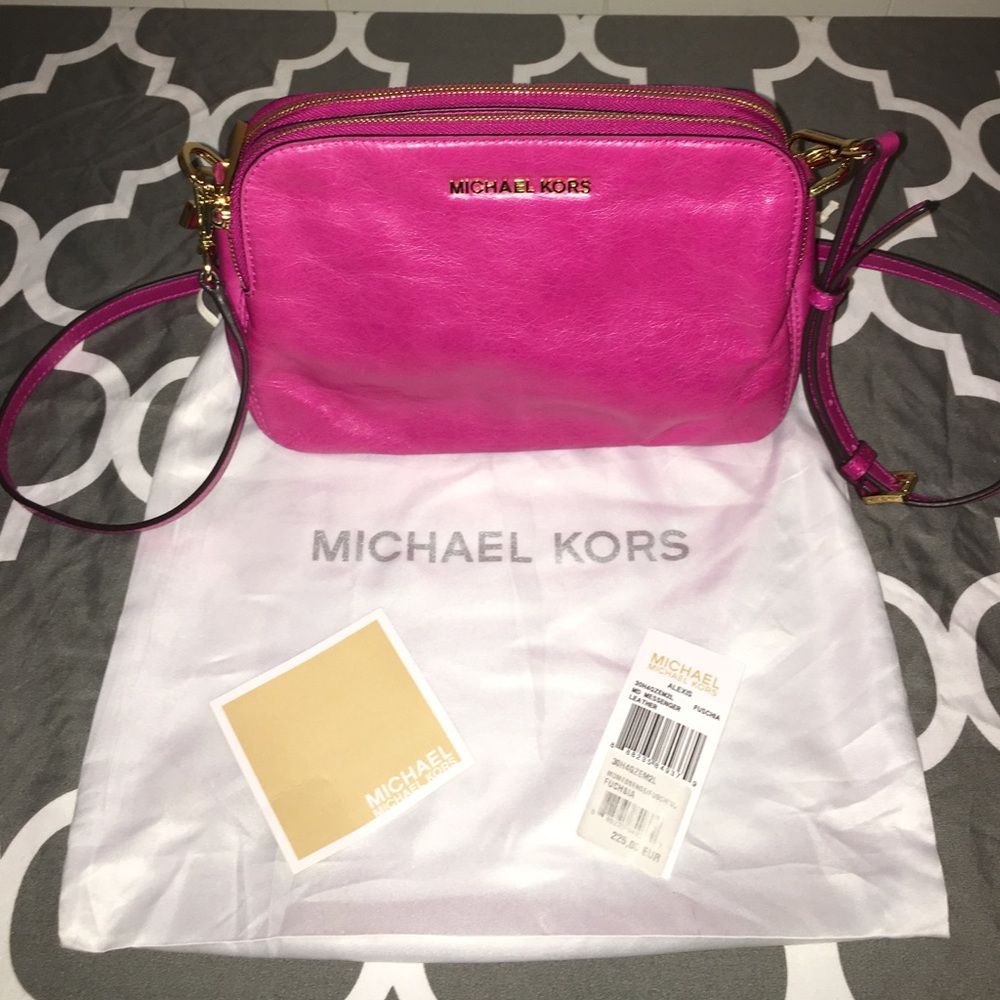 ⚡️REDUCED PRICE⚡️ Michael Kors Leather Bag