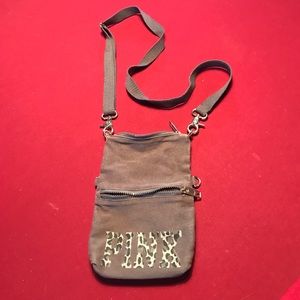 Crossover pink purse