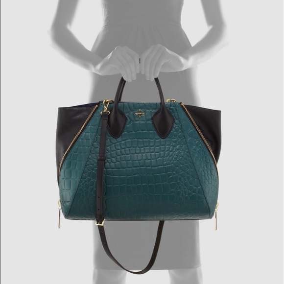 pour la victoire handbags