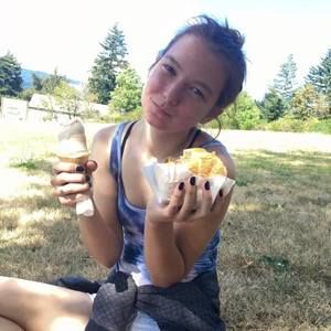 Meet your Posher, Breezy