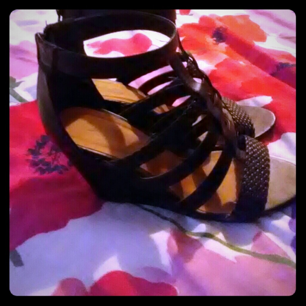 Charlotte russe black wedges