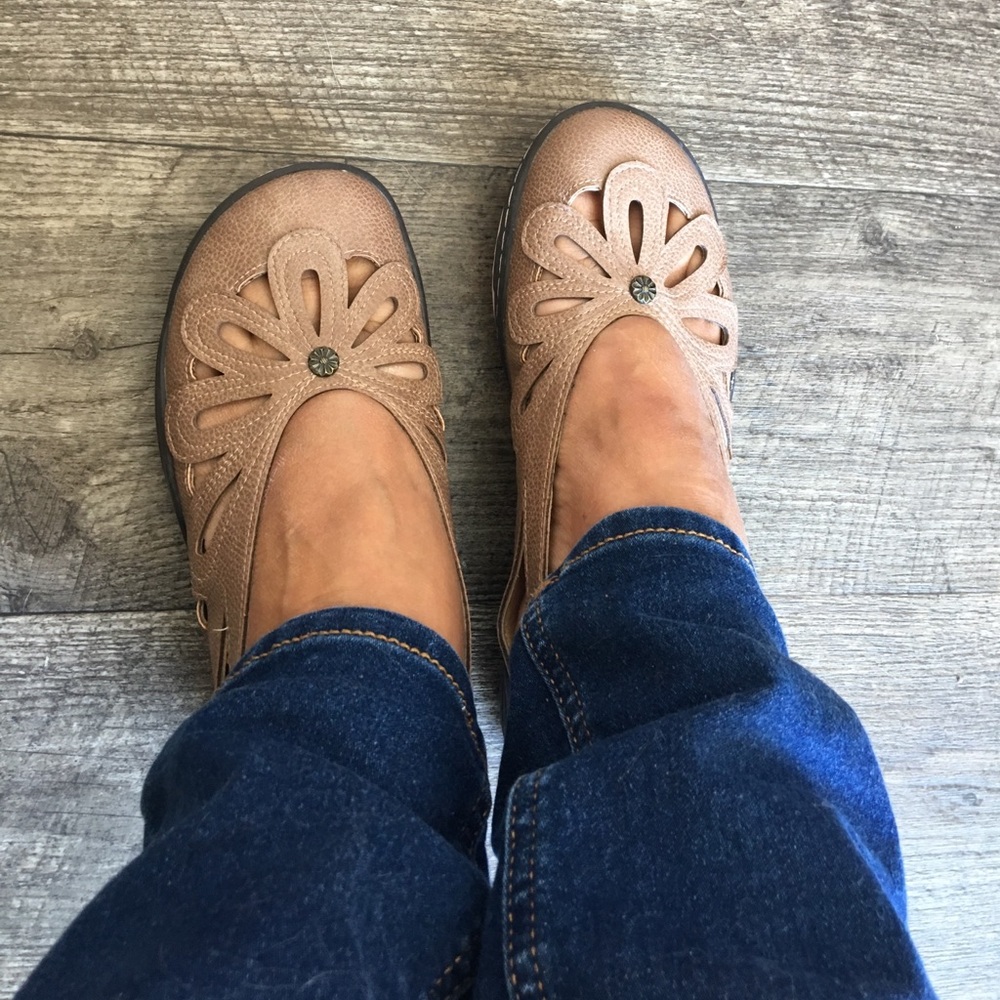 Jambu adventure on shoes