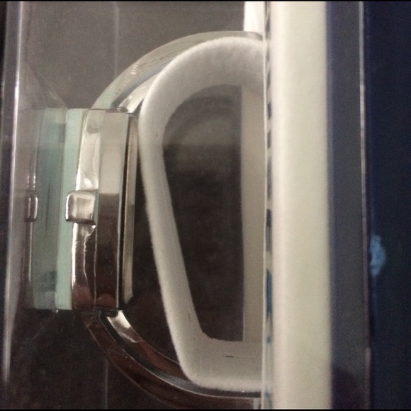 Watch - Picture 2 of 2