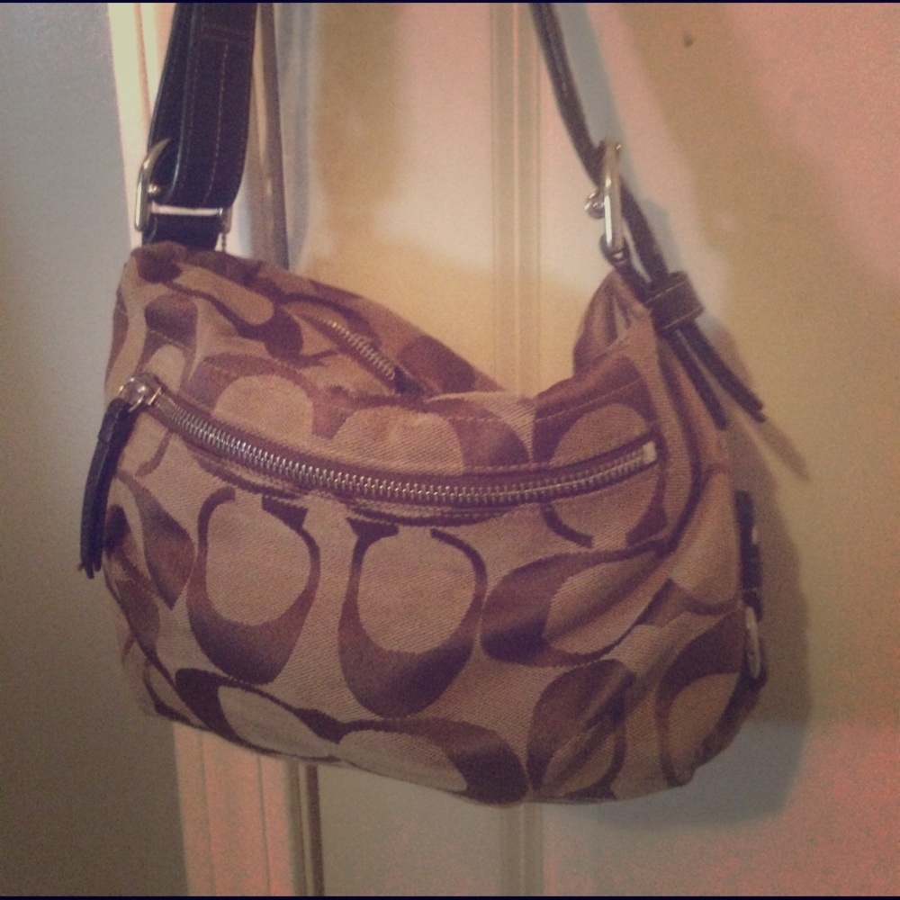 Beige/brown Coach purse