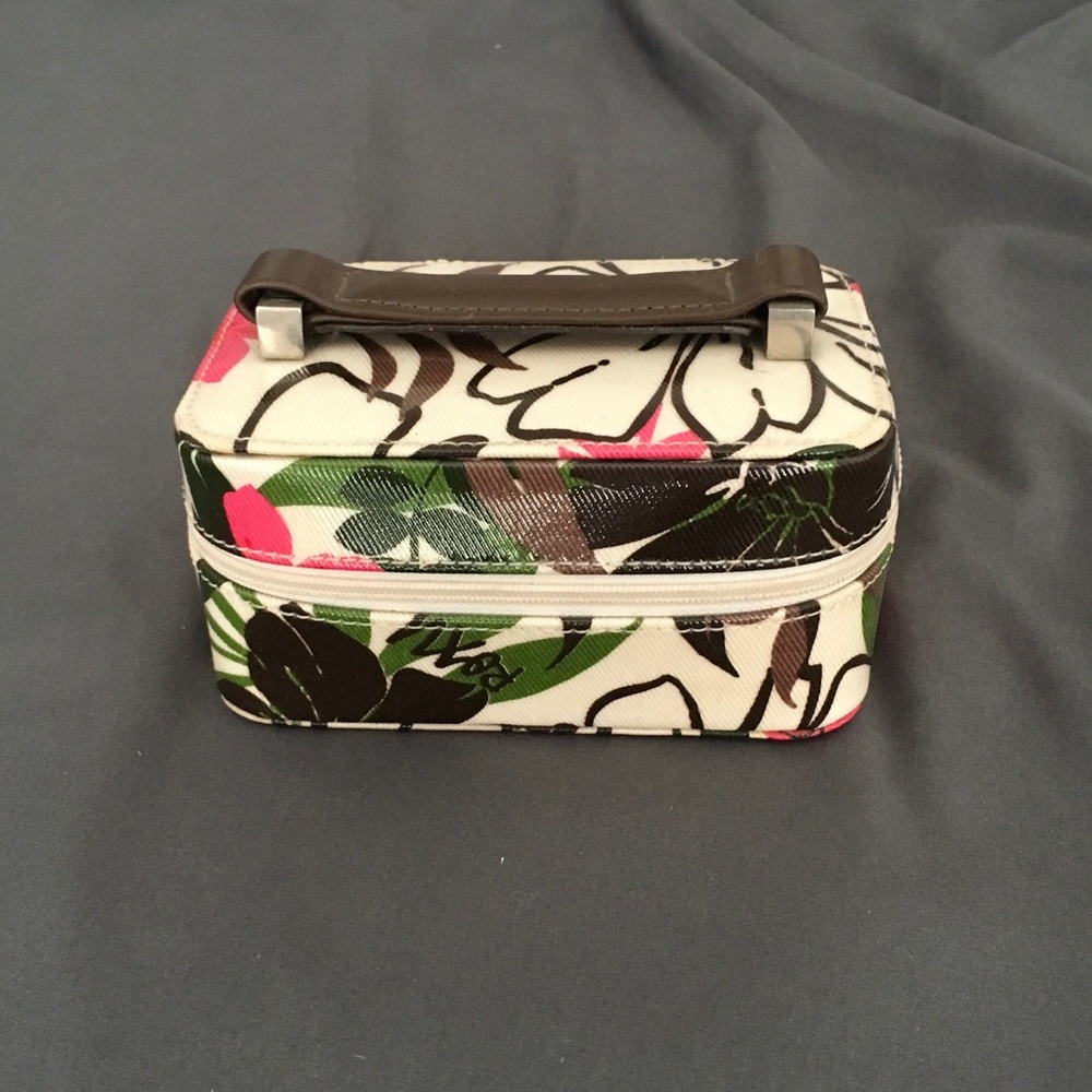 Rosy travel jewelry case