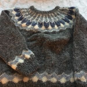 NEVER WORN ~ Genuine Icelandic Wool Sweater
