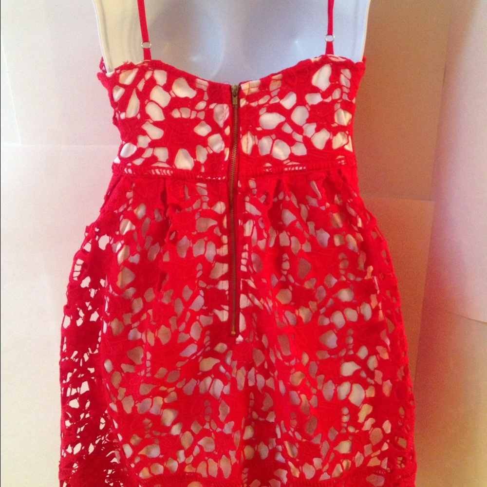 💋👗 Red Crochet Dress - Picture 3 of 7