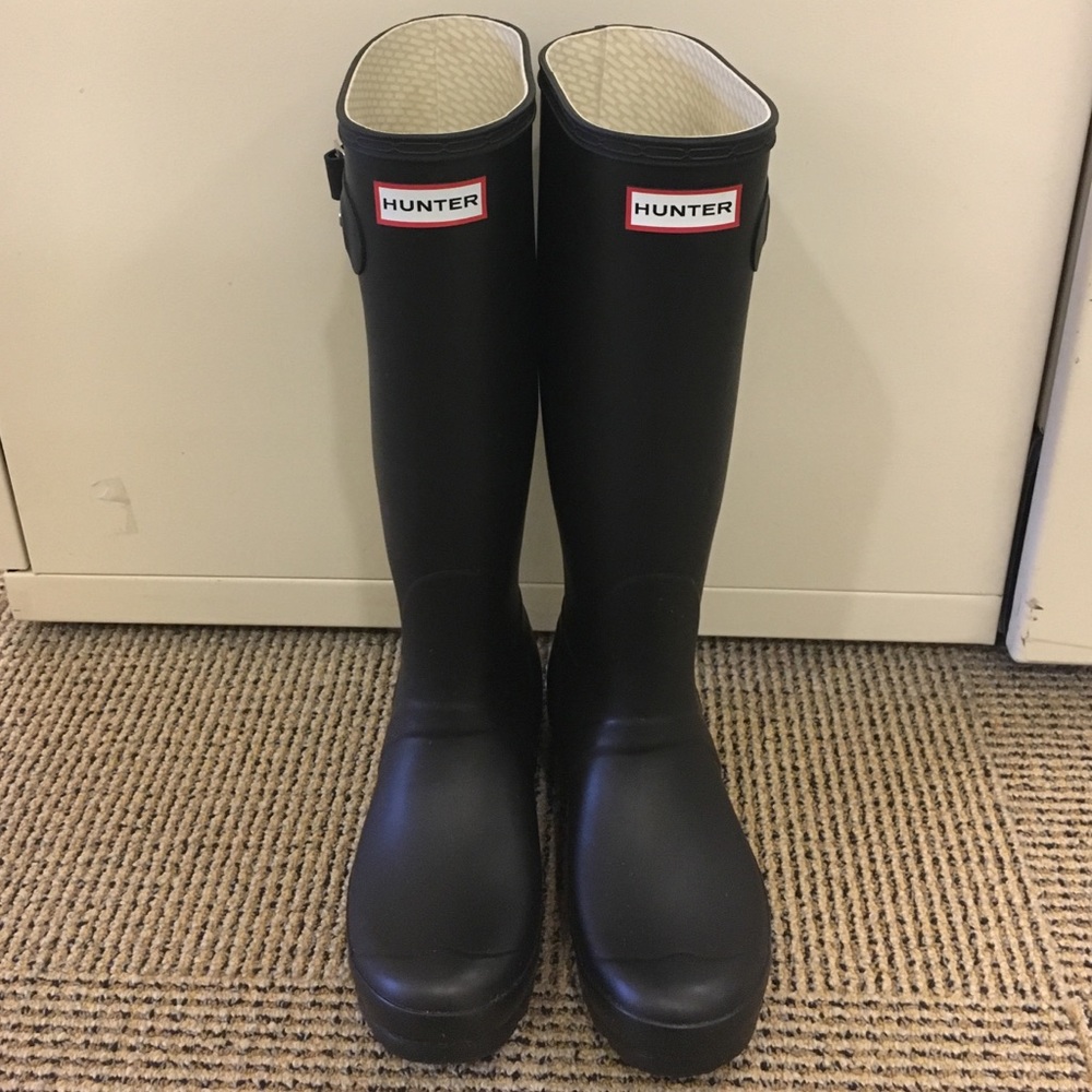 HUNTER Original Tall Rain Boots - Size 7 US women
