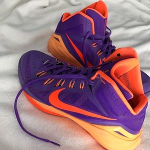 Nike Men's Hyperdunks 10.5 Like New