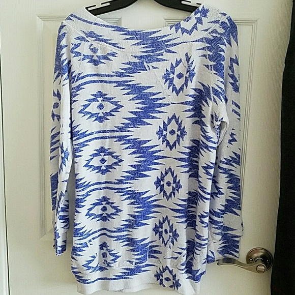 Super cute sweater! - Picture 2 of 3