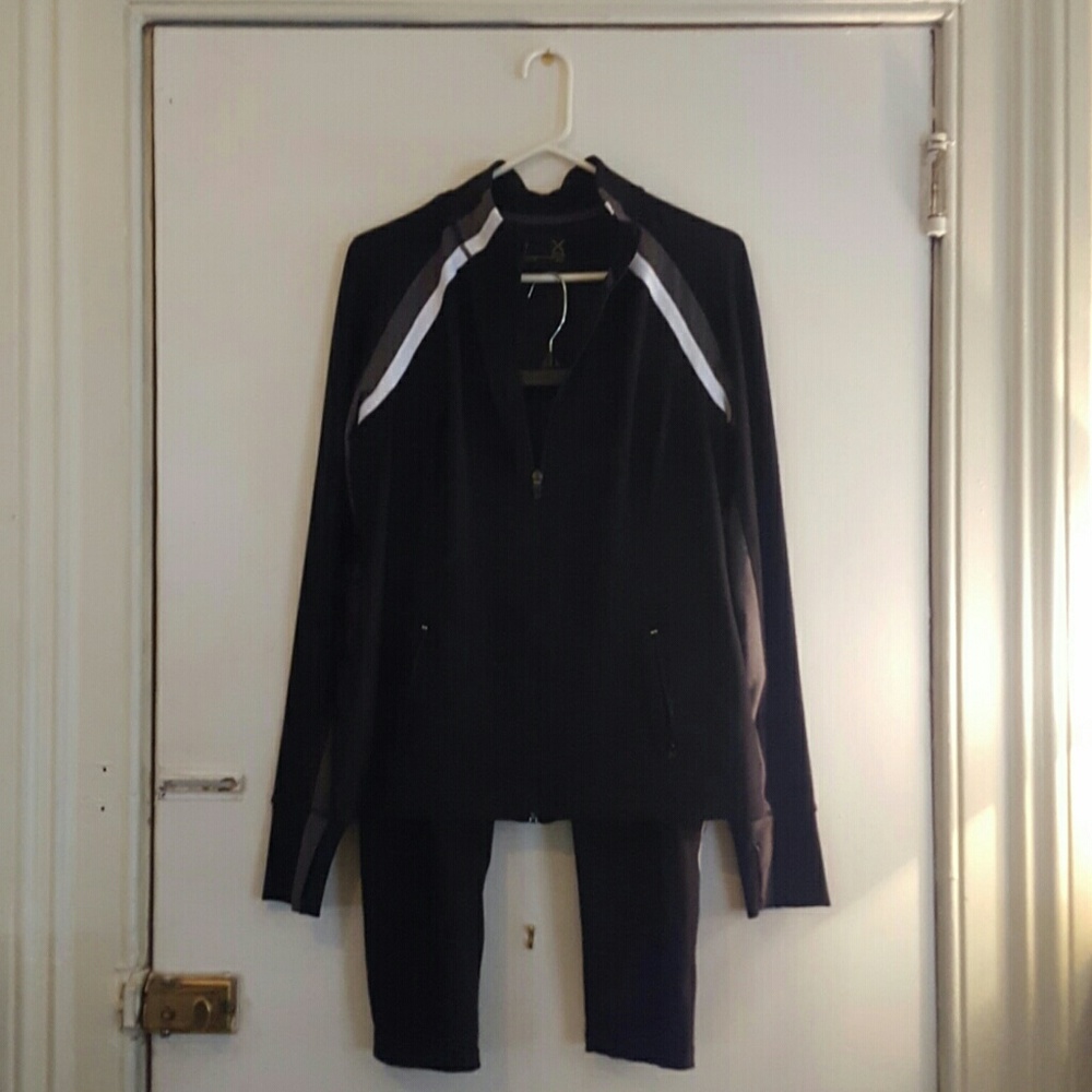 Active wear jacket & capris size Medium