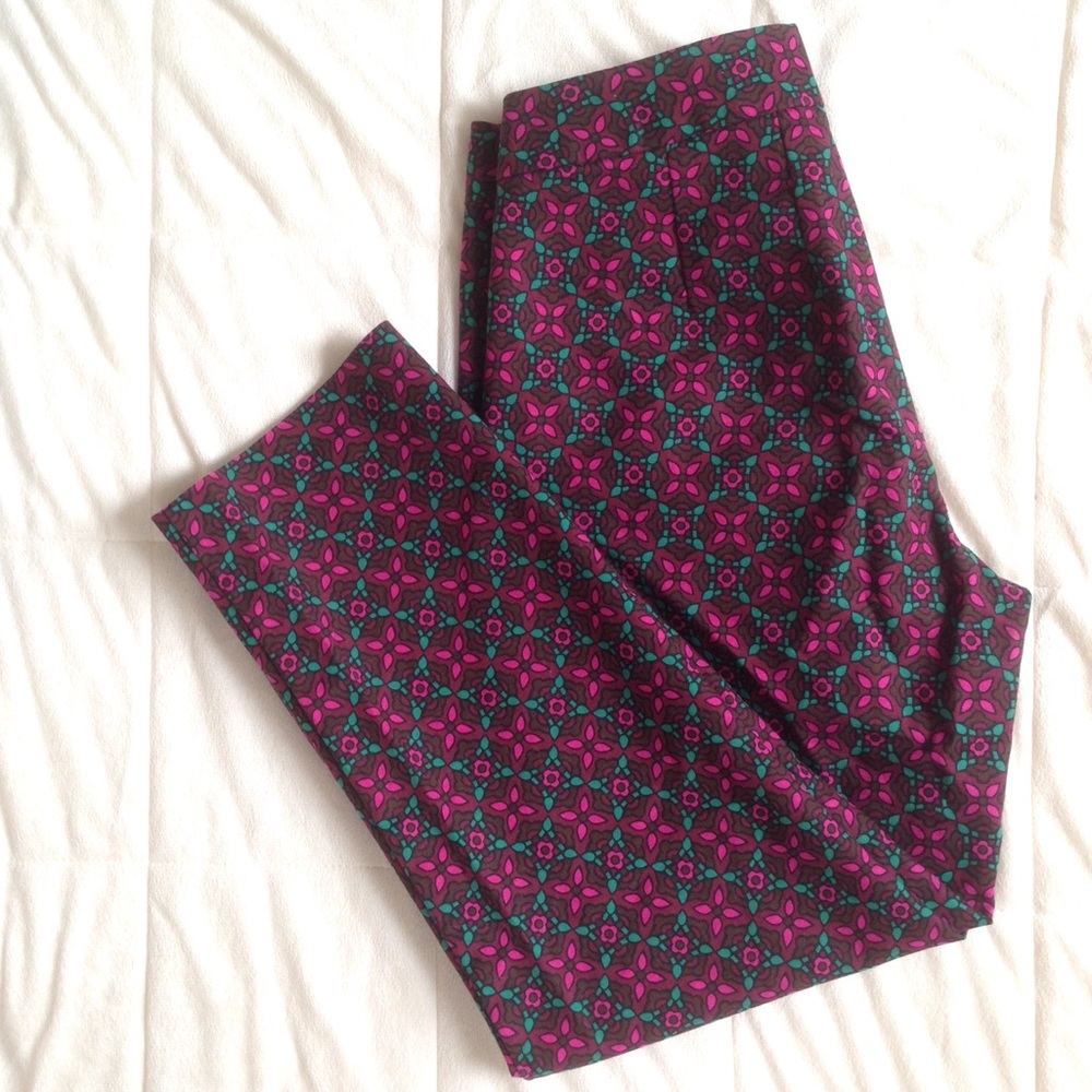 Boden Bistro Crop Trouser in Beautiful Print