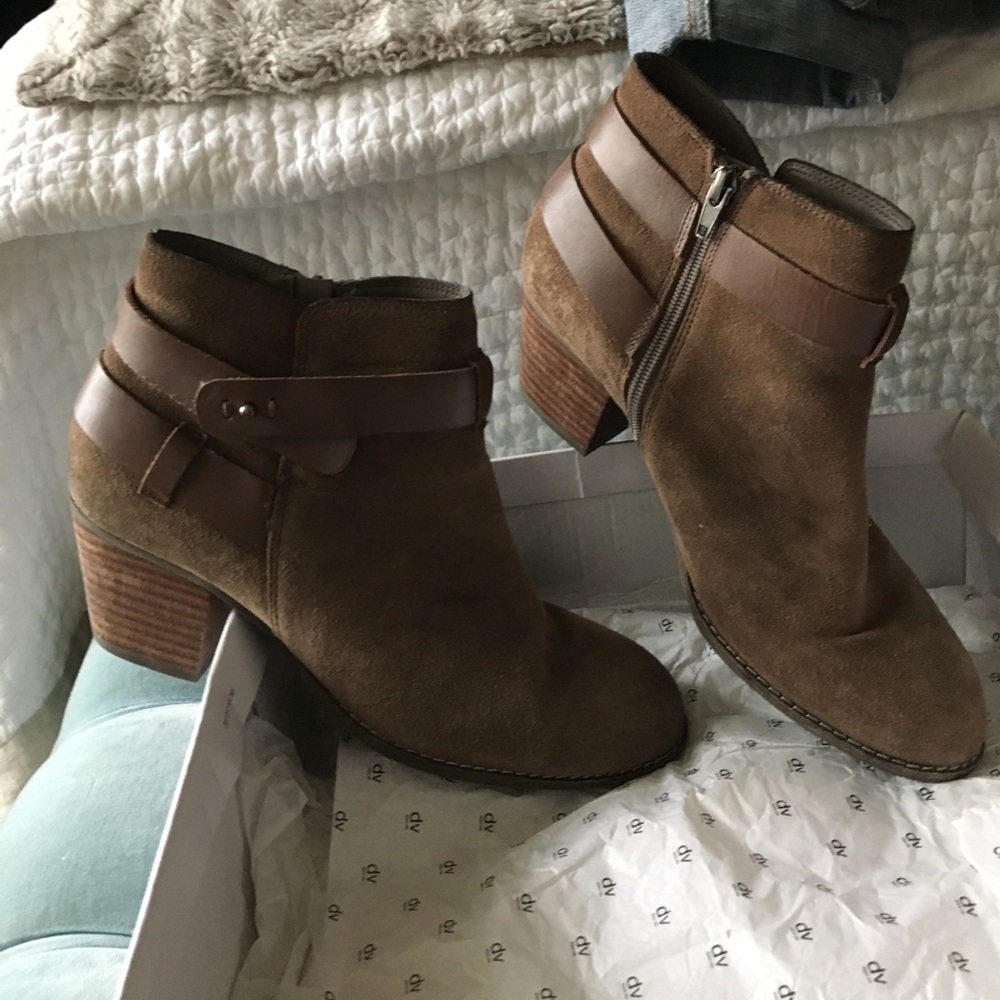 DV booties