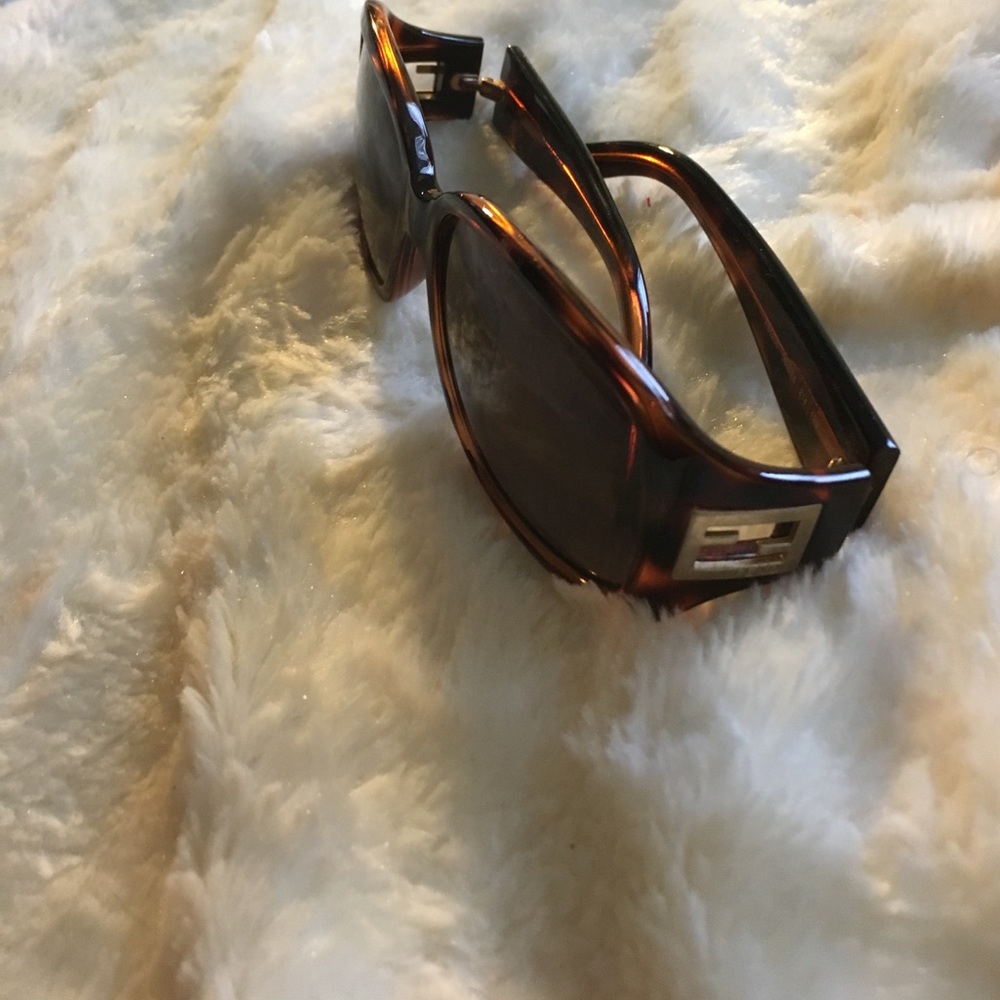 100% authentic fendi sunglasses