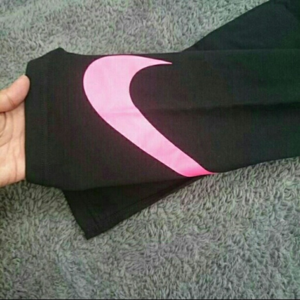 NWT Nike Leggings Size Small