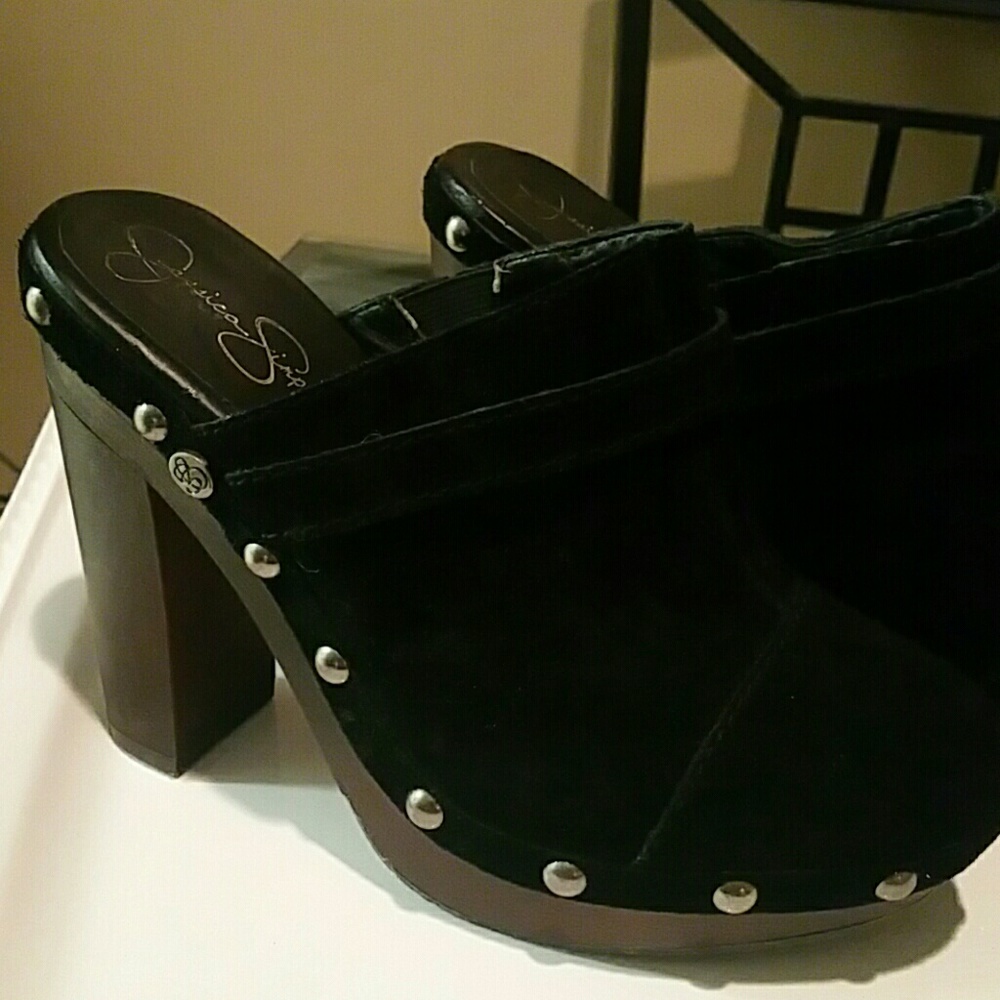Jessica Simpson leather clogs