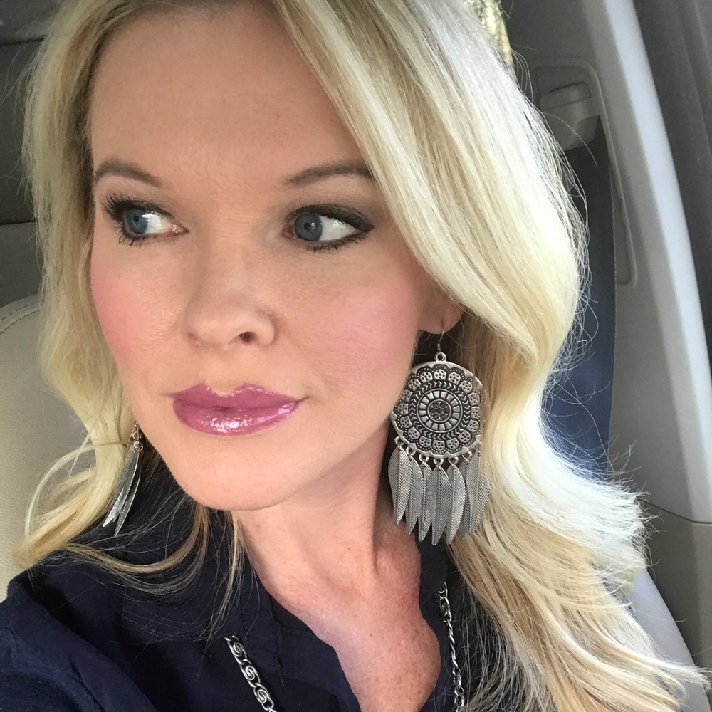 Meet your Posher, Jennifer