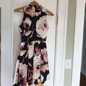 Floral Mock Neck Dress Small