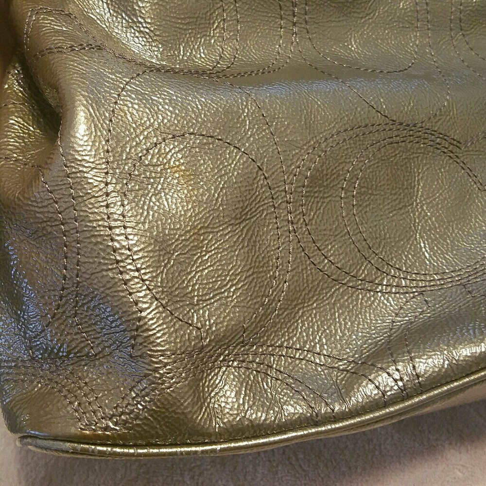 Additional photos.  Please don't buy.