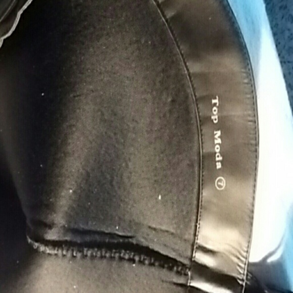 Boots - Picture 4 of 6