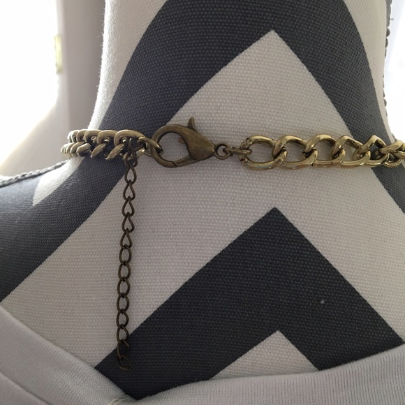 Chandelier Crystals Necklace - Picture 5 of 7