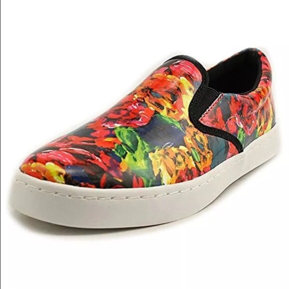 Wild Pair Floral Vinyl Loafers! NEW! - Picture 4 of 6