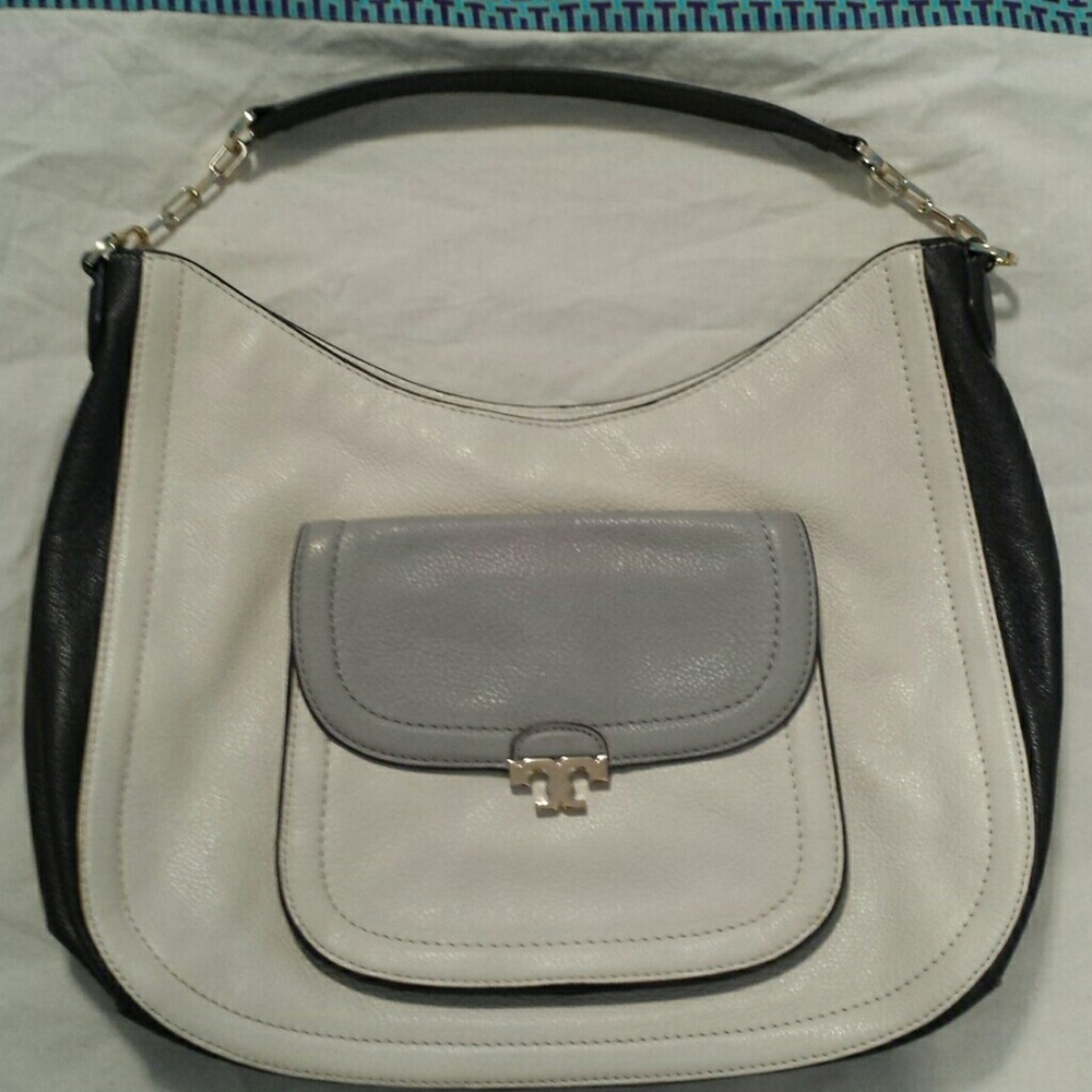 AUTHENTIC! Tory Burch Hobo leather bag w/Dust bag
