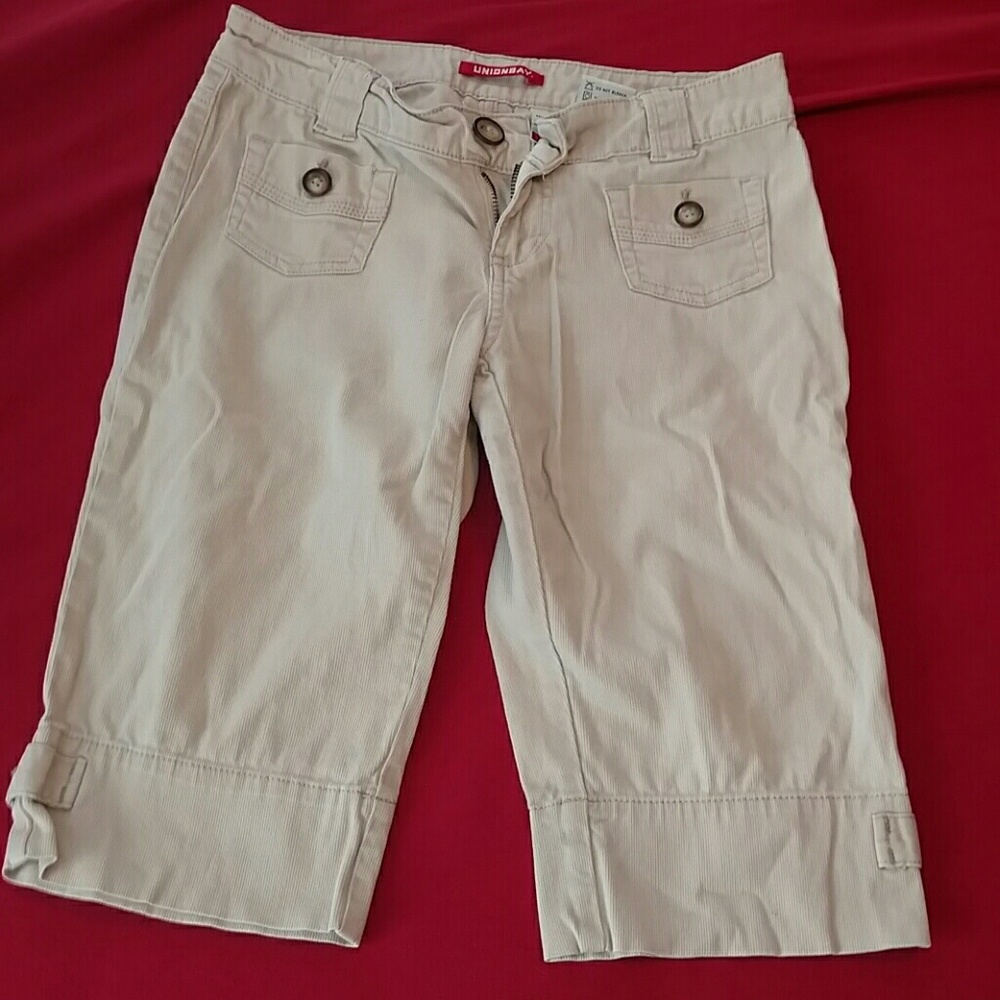 Union Bay khaki Bermudas