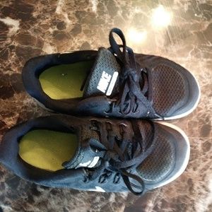 Nike Free Runs
