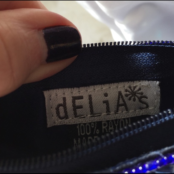 Delias wristlets - Picture 2 of 2