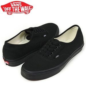 BLACK VANS
