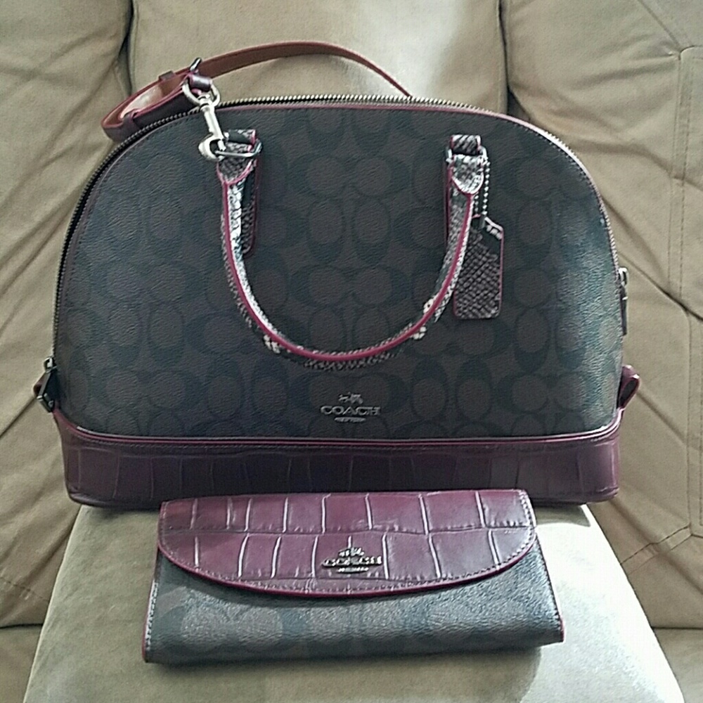 Coach handbag with matching wallet