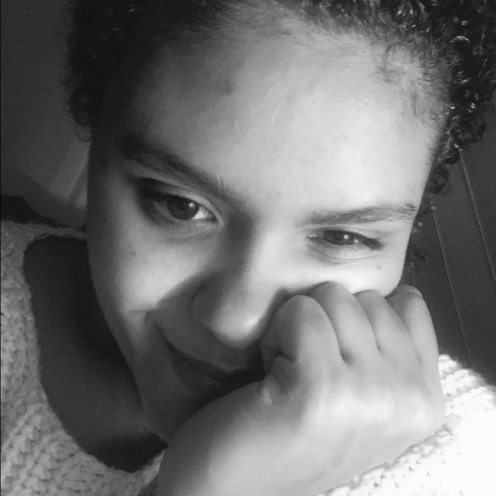 Meet your Posher, Anissa