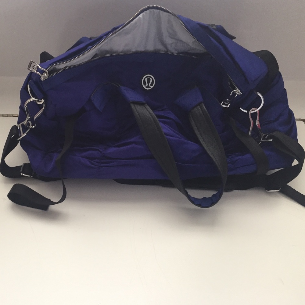Lululemon gym bag