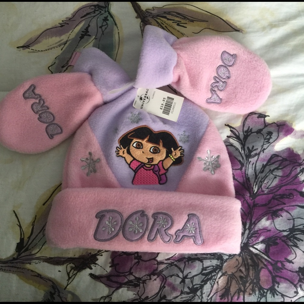 Brand new Dora hat and gloves