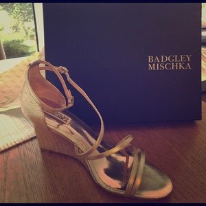 Didn't fit me! Bought them for a wedding.